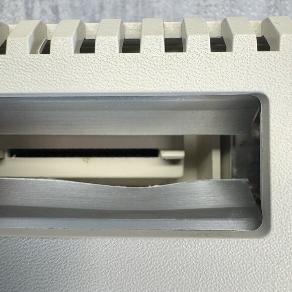 Atari 600XL Home Computer Bundle In Box Fully Tested Working Box Damage - Picture 4 of 16